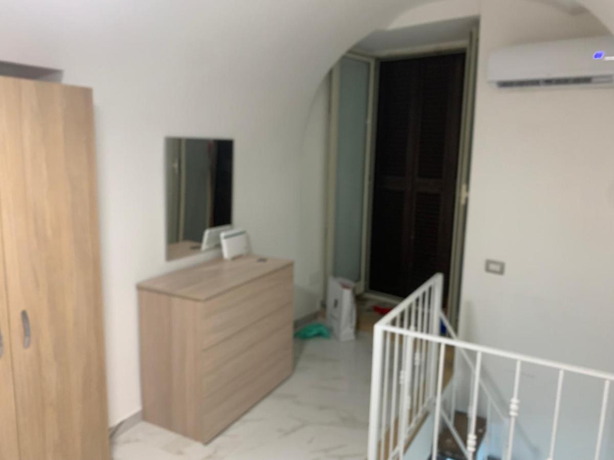 Appartamento Viky House Chiaja 1 Napoli Esterno foto