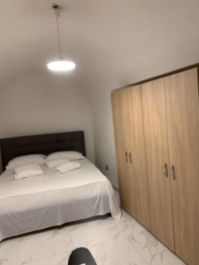 Appartamento Viky House Chiaja 1 Napoli Esterno foto