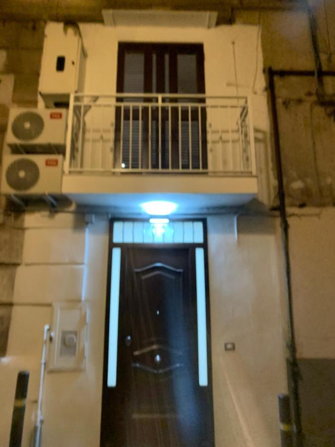 Appartamento Viky House Chiaja 1 Napoli Esterno foto