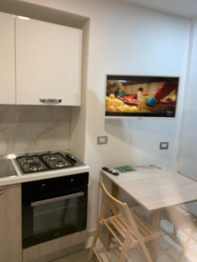Appartamento Viky House Chiaja 1 Napoli Esterno foto