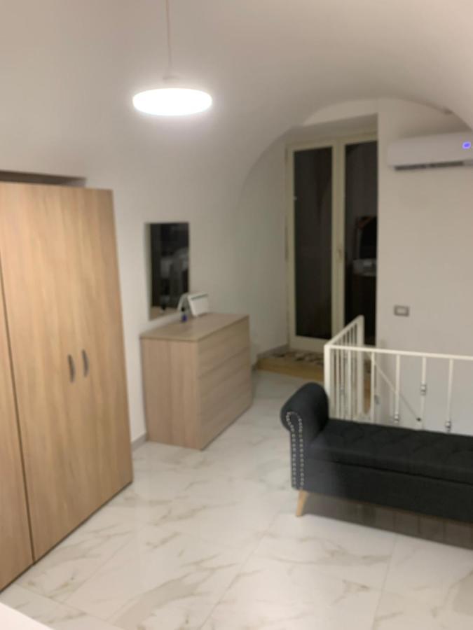 Appartamento Viky House Chiaja 1 Napoli Esterno foto
