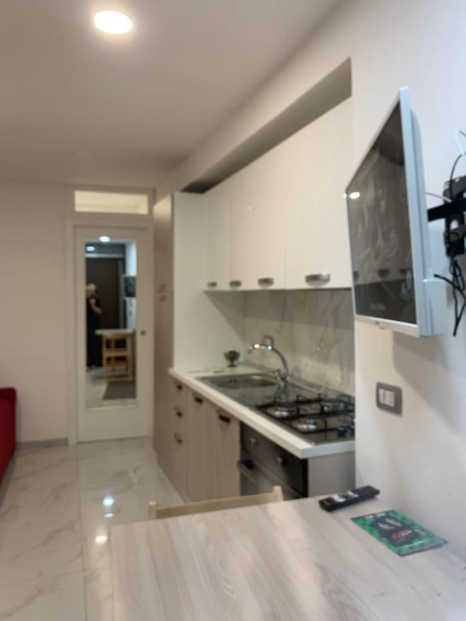 Appartamento Viky House Chiaja 1 Napoli Esterno foto