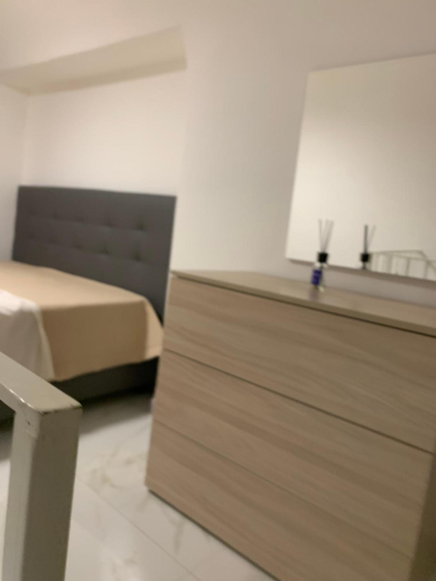 Appartamento Viky House Chiaja 1 Napoli Esterno foto