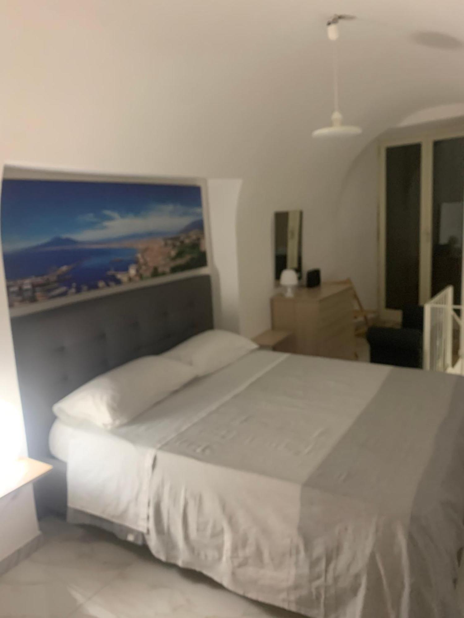 Appartamento Viky House Chiaja 1 Napoli Esterno foto